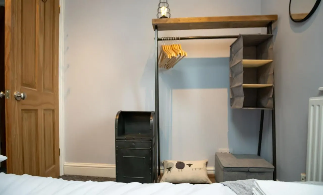 Lovely Coach House With Free Parking Cardiff